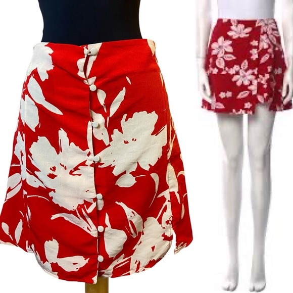 Vintage Silk Red & White Floral Mini Skirt With Buttons - Picture 2 of 16